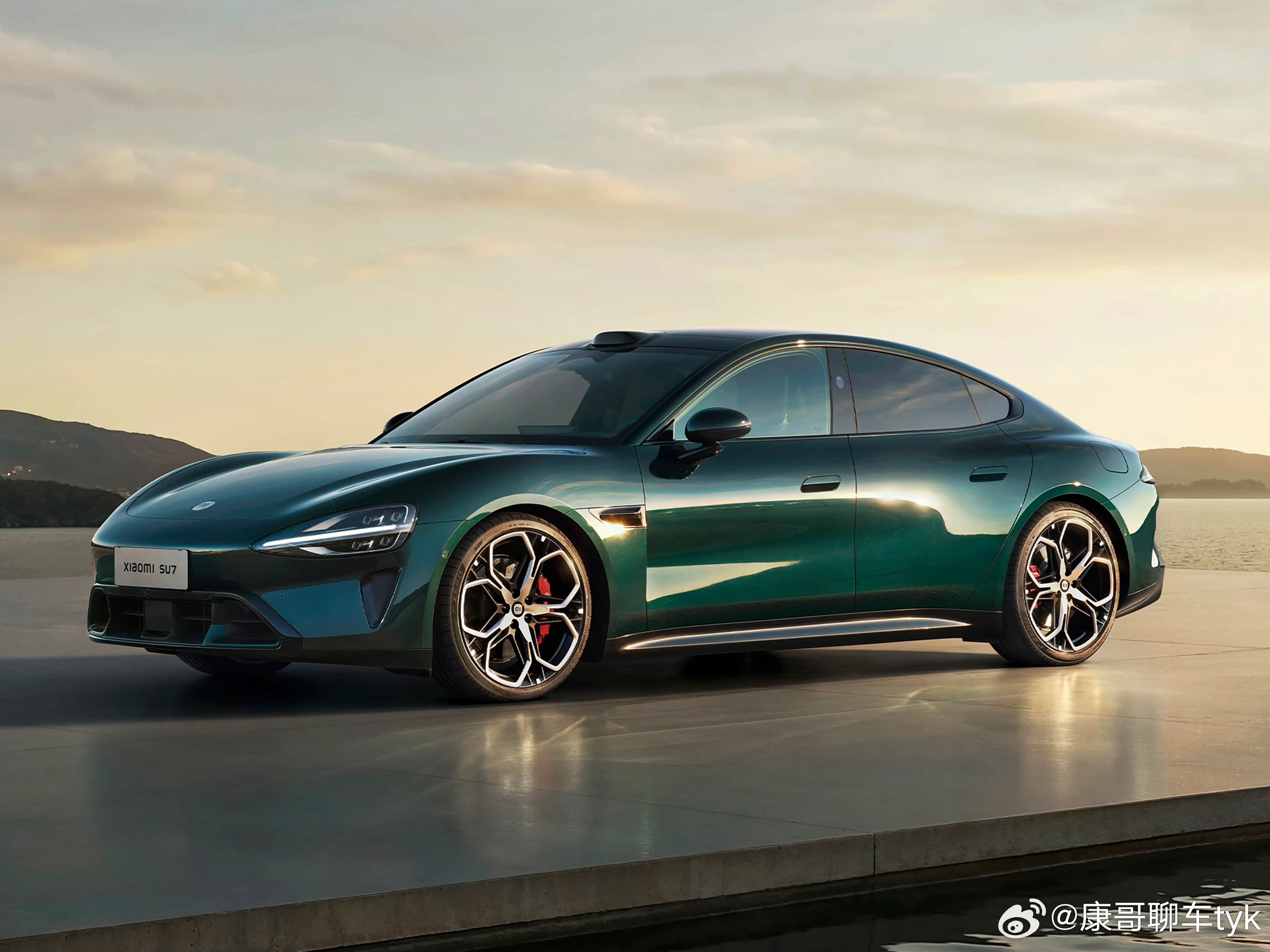 小米新SU7朋友们，明天最重要的事儿就是新一代SU7了发布会结束等我的详细解读吧