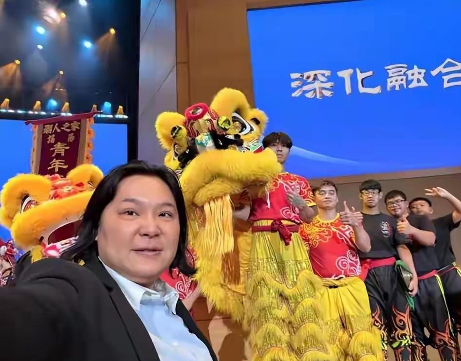 陈玉珍这下捅了民进党的马蜂窝了，因为民进党为了阻断两岸交流，台陆委会下令禁止岛内