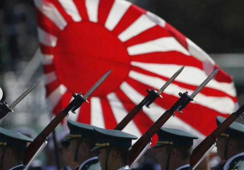 ·日本现在是不是在备战？直接说答案，板上钉钉。现在日本的国运衰落速度快得惊人，日