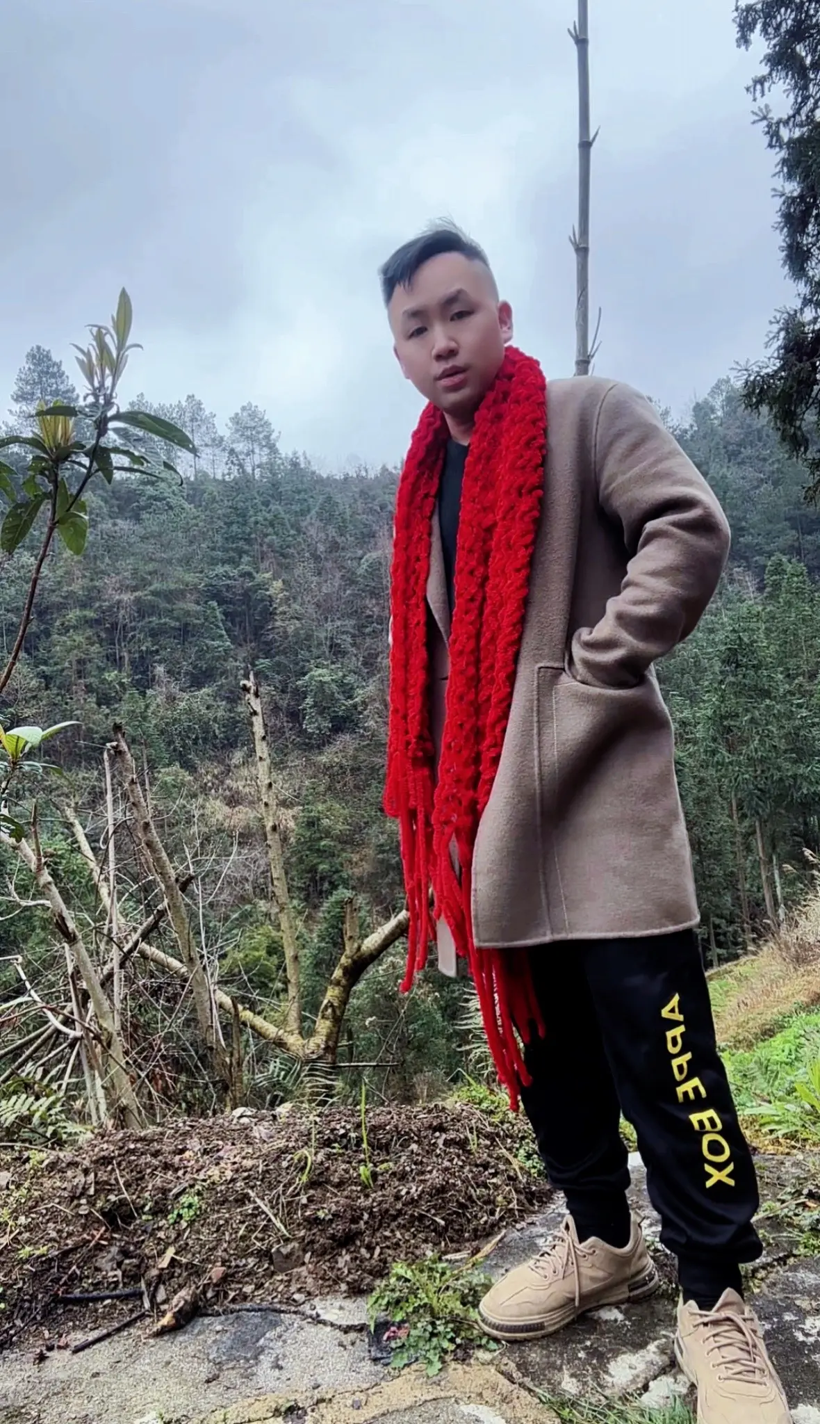 输赢是别人的尺，悲喜是自己的灯，护好心头那点暖