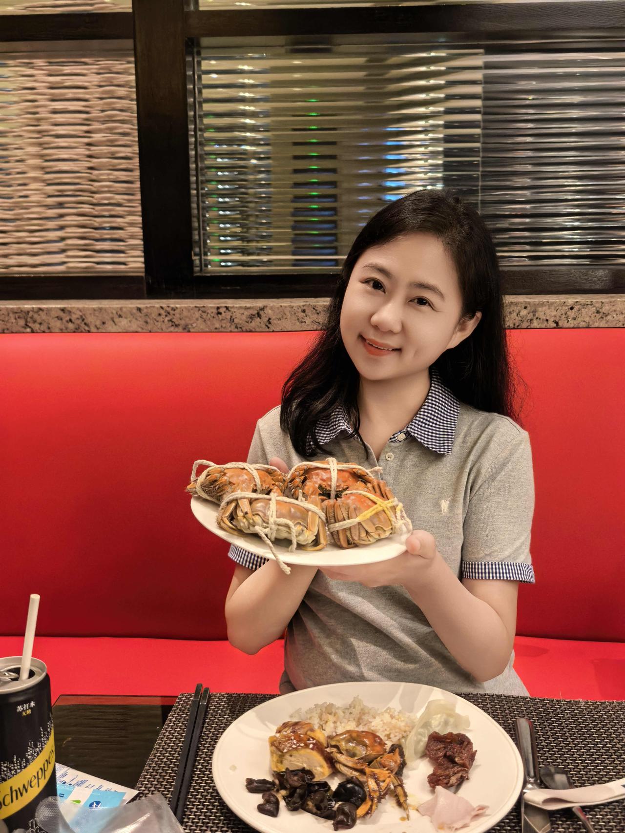 来锦江汤臣洲际大酒店，大闸蟹畅吃。
