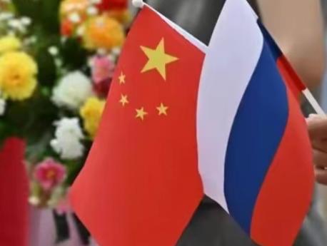 中俄两国很有可能在未来的某一天有一场较量，之所以现在没有发生，那么大概率是因为俄