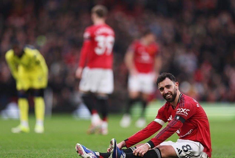 【英超十大高薪球员】《每日邮报》消息：刚刚与阿森纳续约到2031年的萨卡，以30