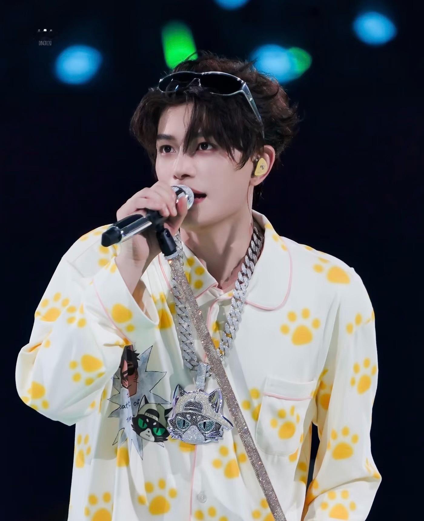 丁禹兮 丁禹兮演唱会睡衣造型可爱晕了🥰 