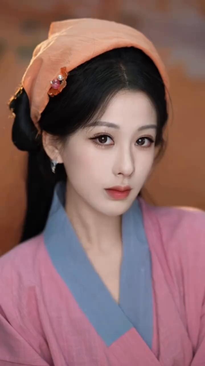 这下彻底相信AI是真的能代替真人演员了。为什么每次看杨紫的剧都觉得怪？原来是脸部