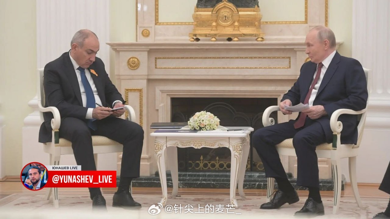 我参加过无数次普京与外国同行的会晤，通常这类活动的公开部分都是在平静而友好的氛围