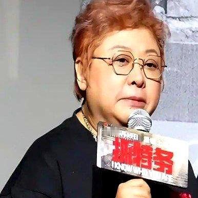 一句“走个面”，真有这么大的杀伤力吗？
韩红这次被推上风口，争议点其实就卡在发言
