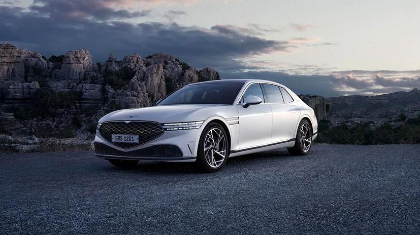 【捷尼赛思G90将成为第一款韩系L3车型！】
预测称，捷尼赛思旗舰轿车 G90 