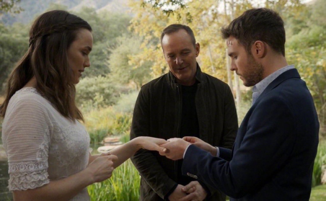 8年前的今天，《神盾局特工》的第100集在ABC首播