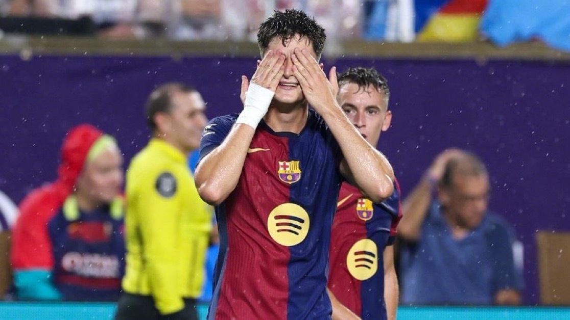 对战皇马的季前赛因雷暴天气将暂停至少半小时。#巴萨# ​​​