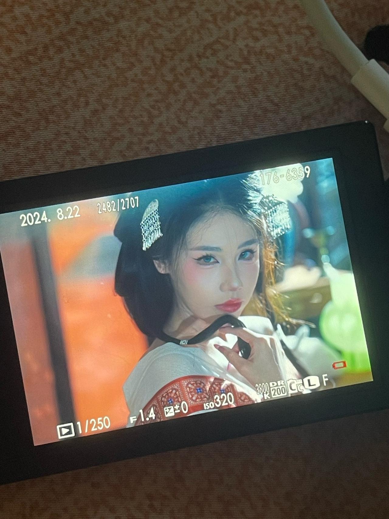 “虐恋只适合怀念，不适合重来。”#拍照 #妆造 #国风 #巨蟹  #汉服 @DO
