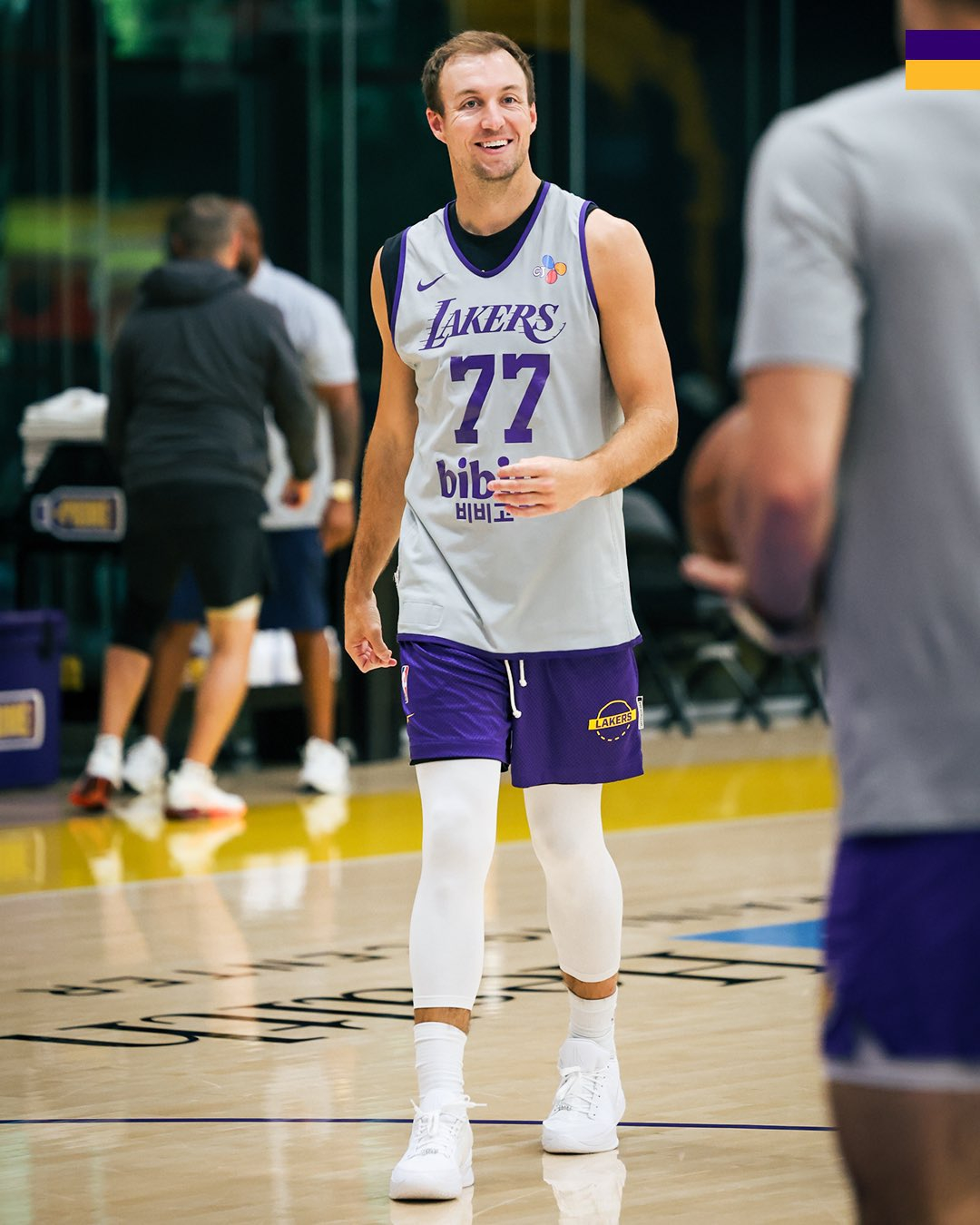 肯纳德发飙的原因找到了。火箭vs湖人