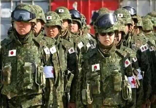 日本向来擅长不宣而战，近代多次偷袭起家，那么以目前的局势来看，日本如果突然偷袭，