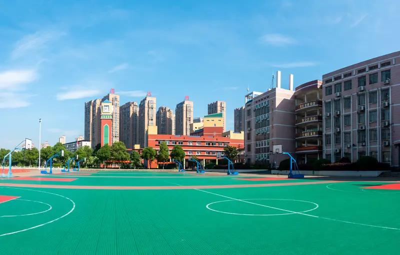 上海女孩王斯羽中考692.5分，本可进杨浦高级中学这样的市重点，却选了中本贯通项