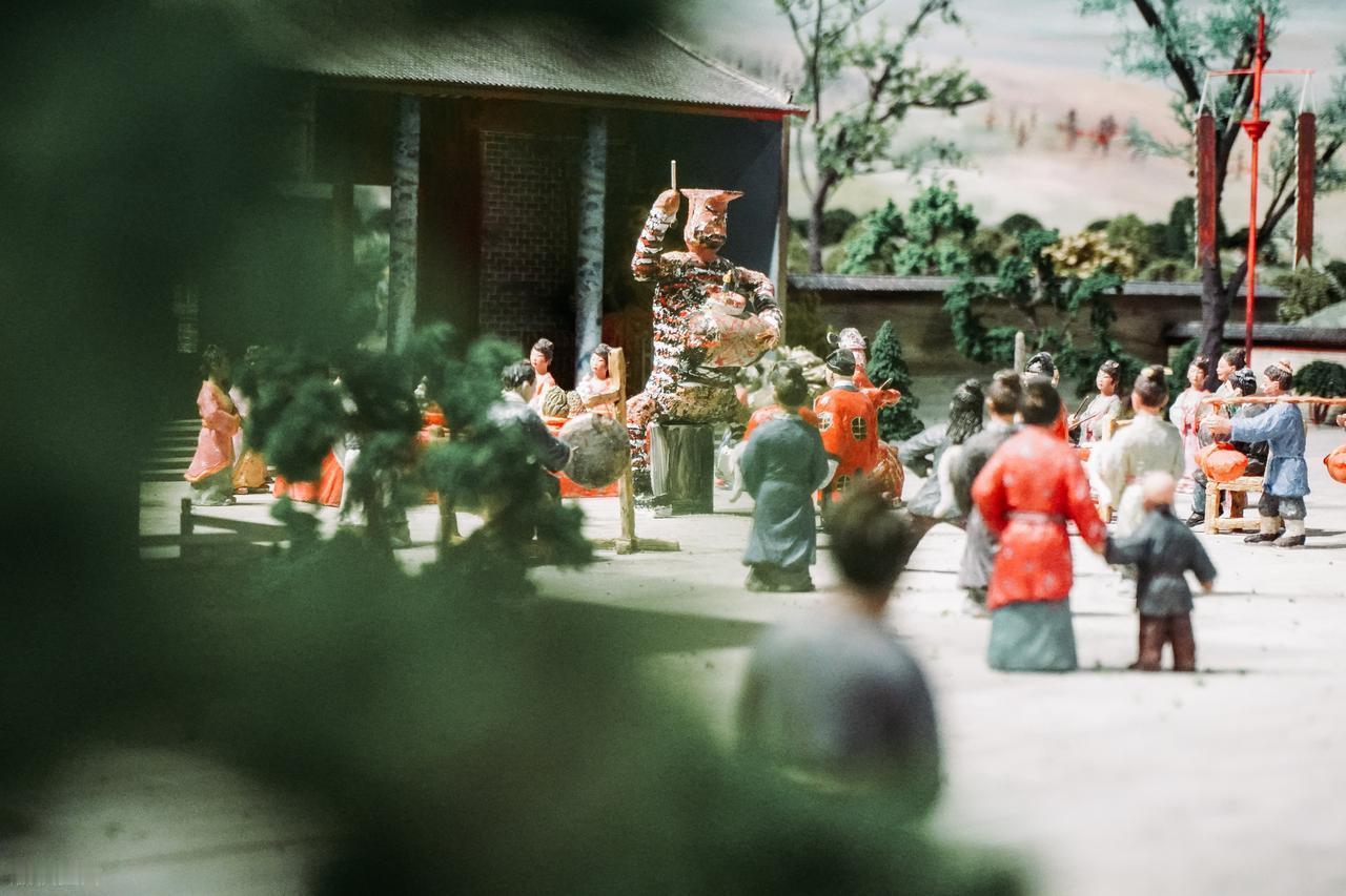 明朝传奇故事
成化年间，苏州有一个人叫张文宝，遇到一件十分悲痛的事：他的儿子正值