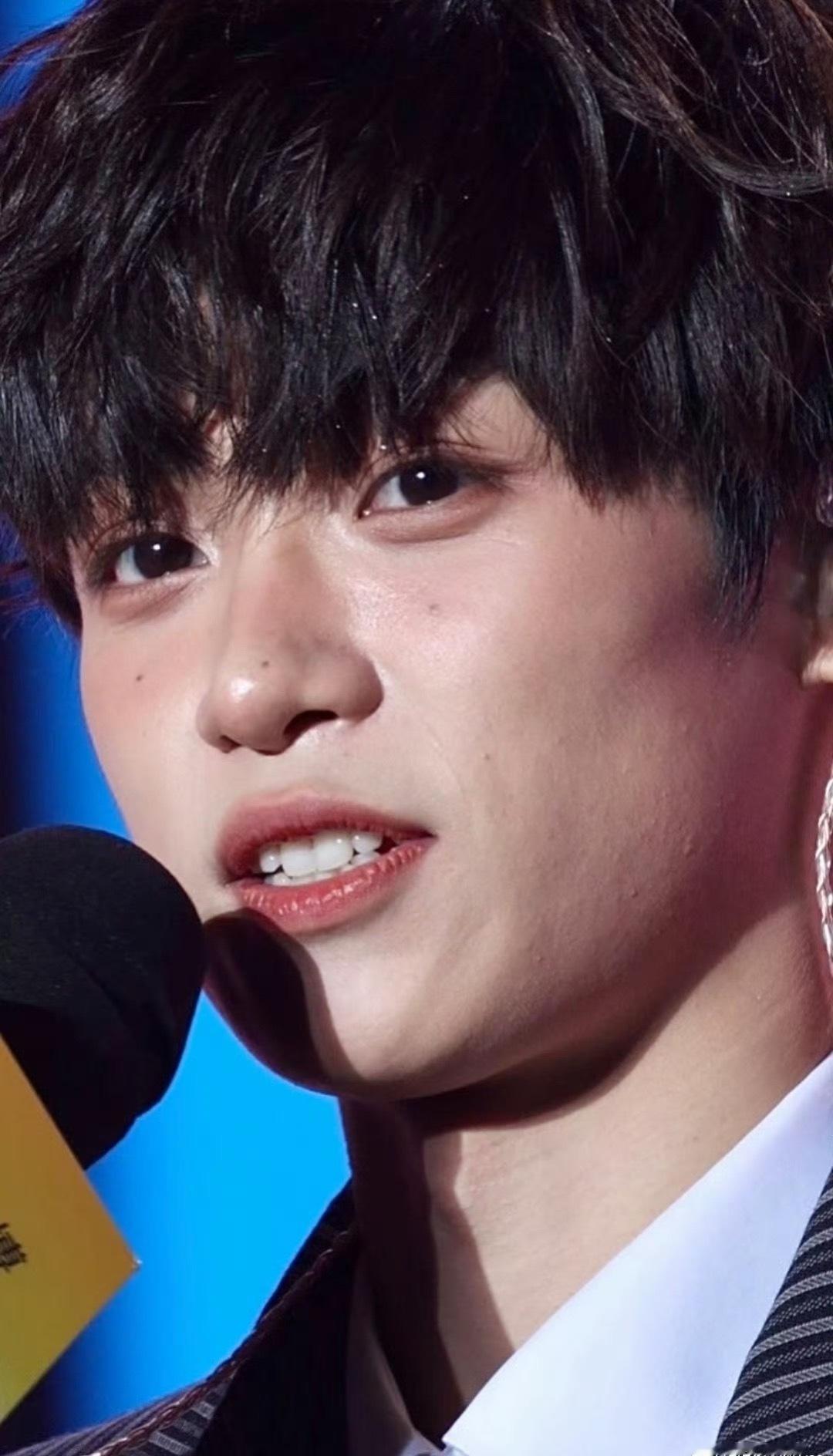 顶流男明星生图🈶️梓渝 朱一龙 肖战 易烊千玺谁的状态让你满意？