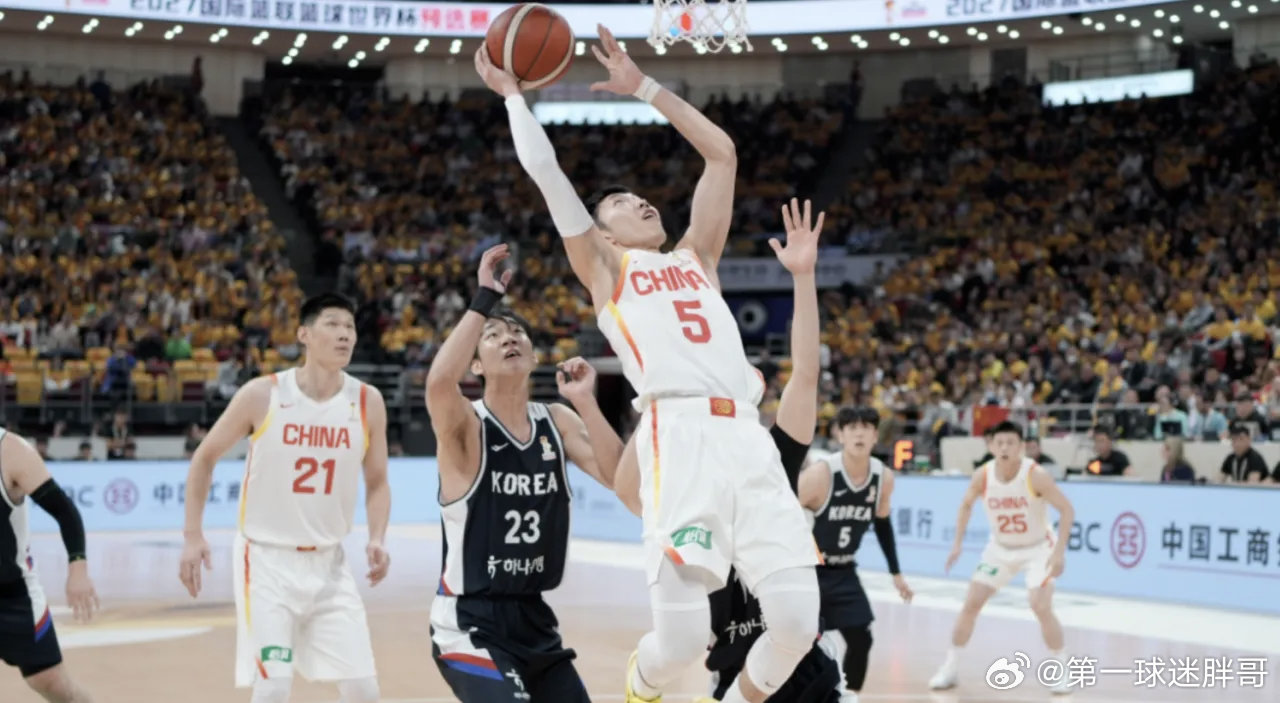 中国男篮vs韩国男篮 世预赛：中国男篮76-80不敌韩国男篮，张镇麟20分，李贤