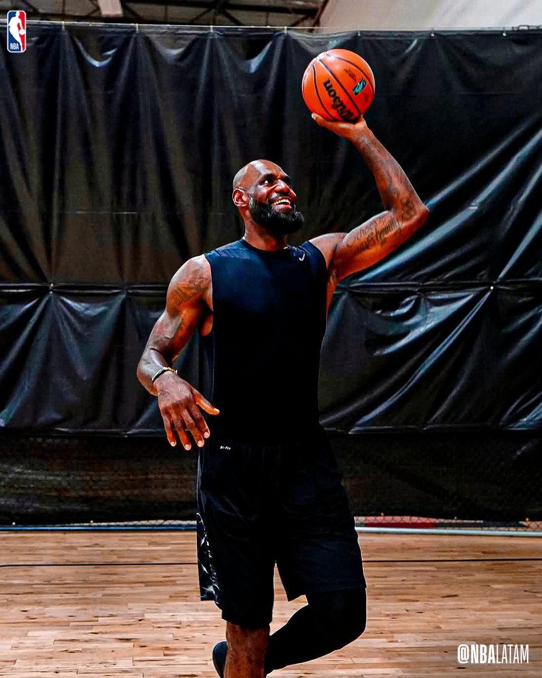老詹与马克西一起训练76人官宣詹姆斯加盟詹姆斯加盟76人nba休赛期