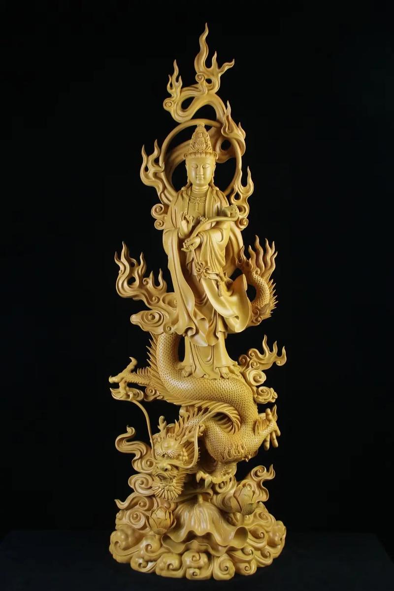 心胸豁达，不论心外是否有阳光，内心都晴朗而开阔。生活中的诸多事情，什么该记住，什