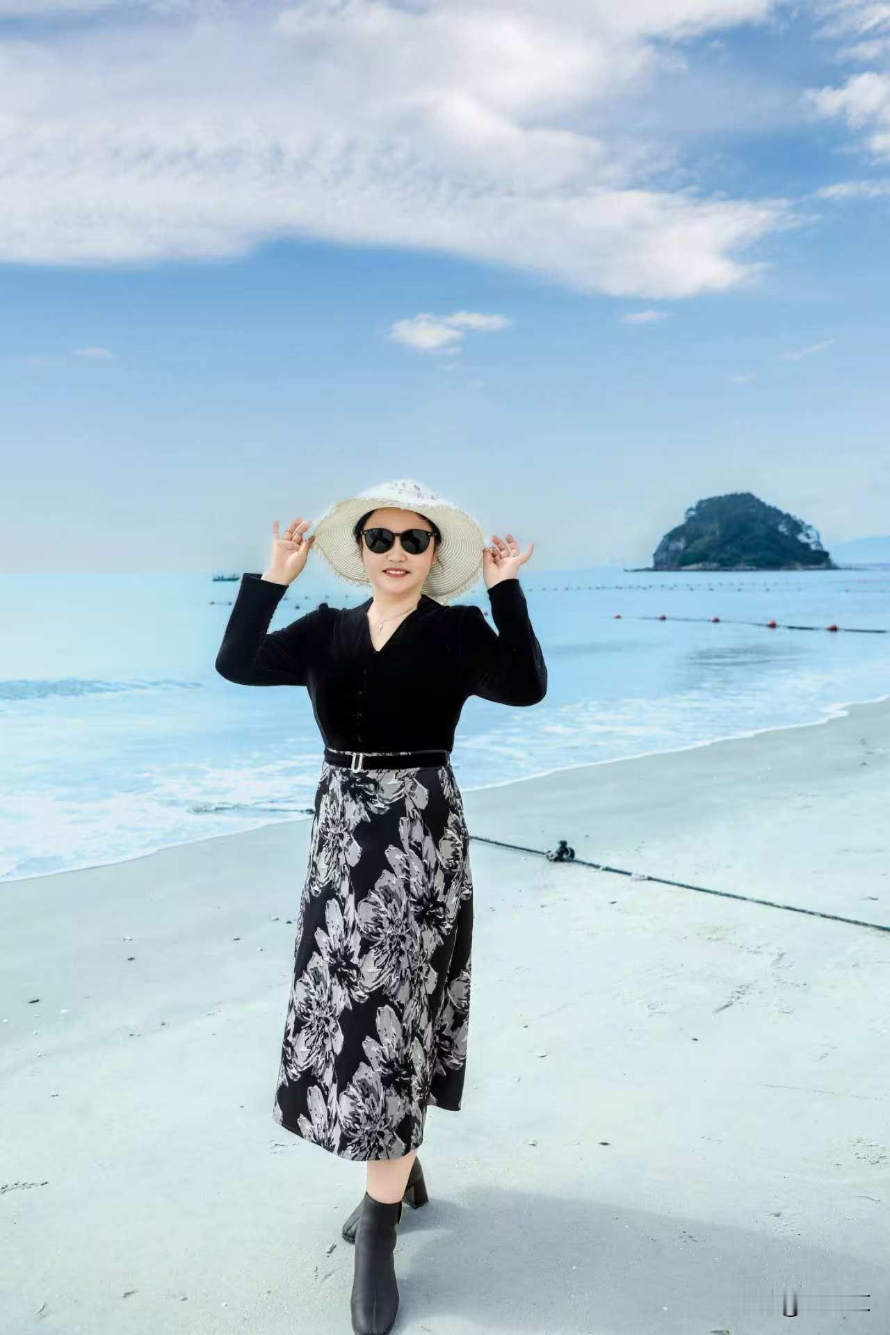 这是不是极端做法？
“不要让熟人亲戚在家过夜，
           更不要让熟