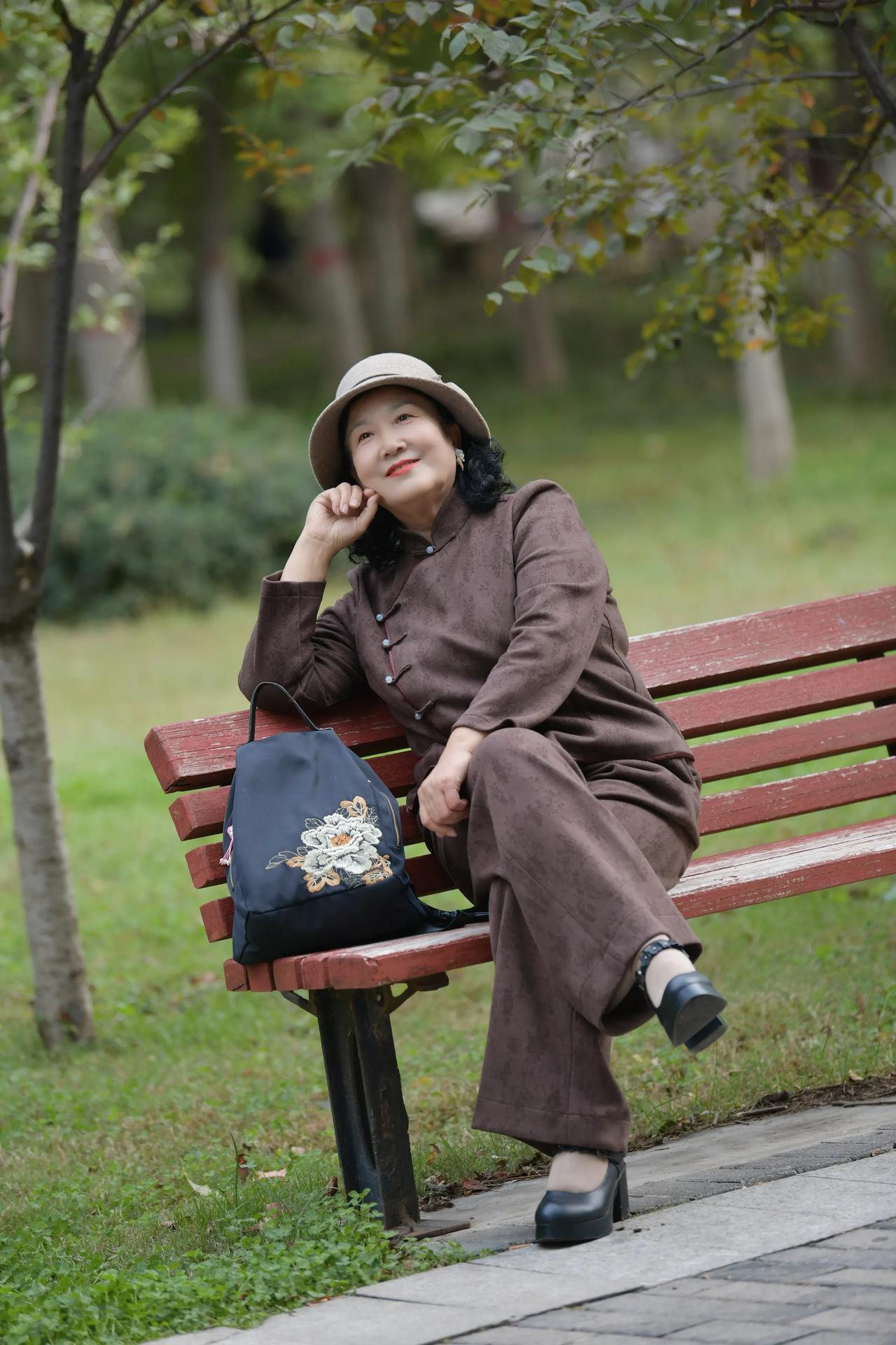 #随手拍公园美丽的风景# #公园的随拍# #公园散步随拍于# #公园随拍碎片# 