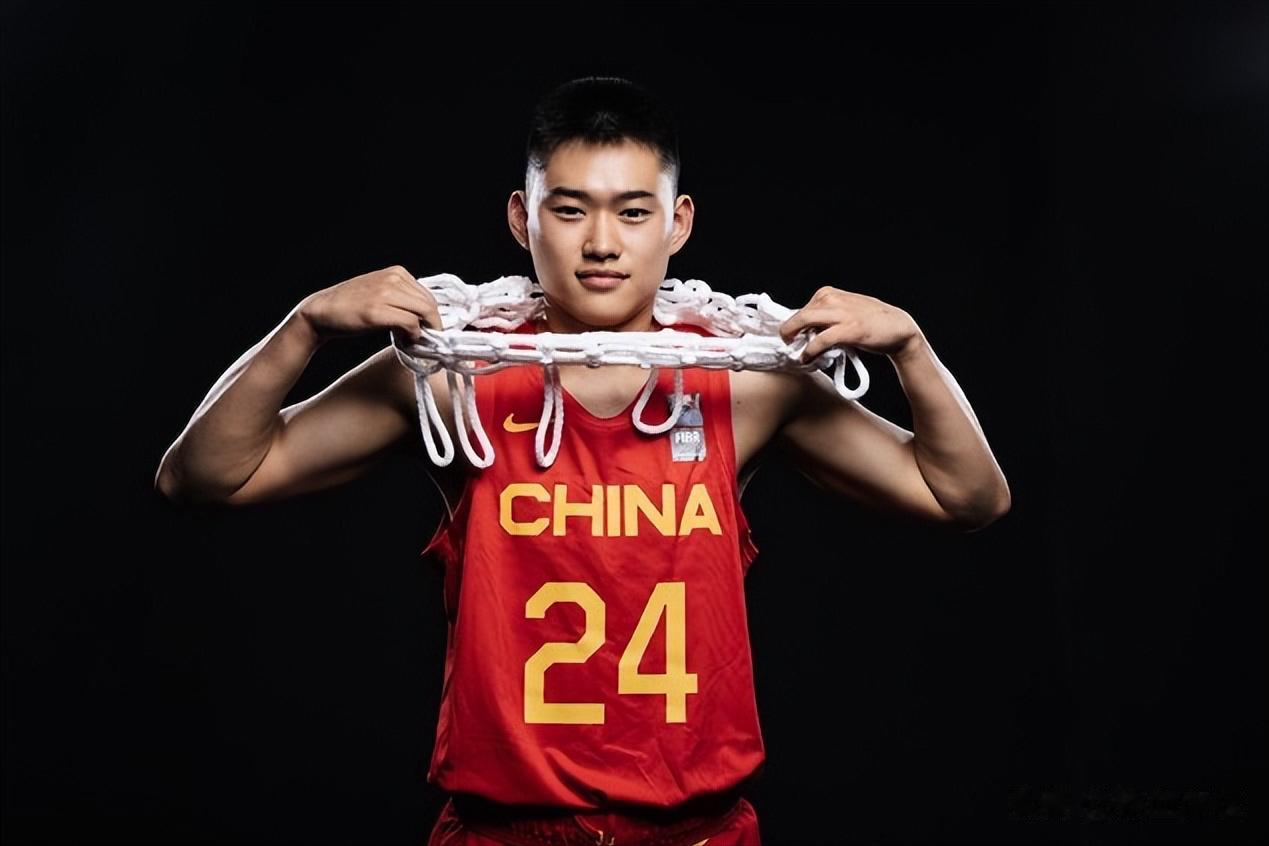 赵维伦进中国男篮国家队，看来是板上钉钉了。

小赵进了中国男篮五人制的人才库。这