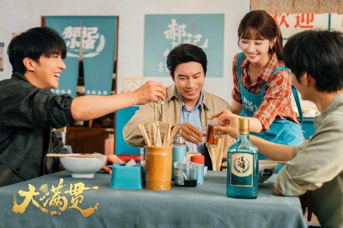 热干面养出来的世界冠军短剧大满贯 刚刷完预告直接起了一身鸡皮疙瘩，看着郝轻松蹲在