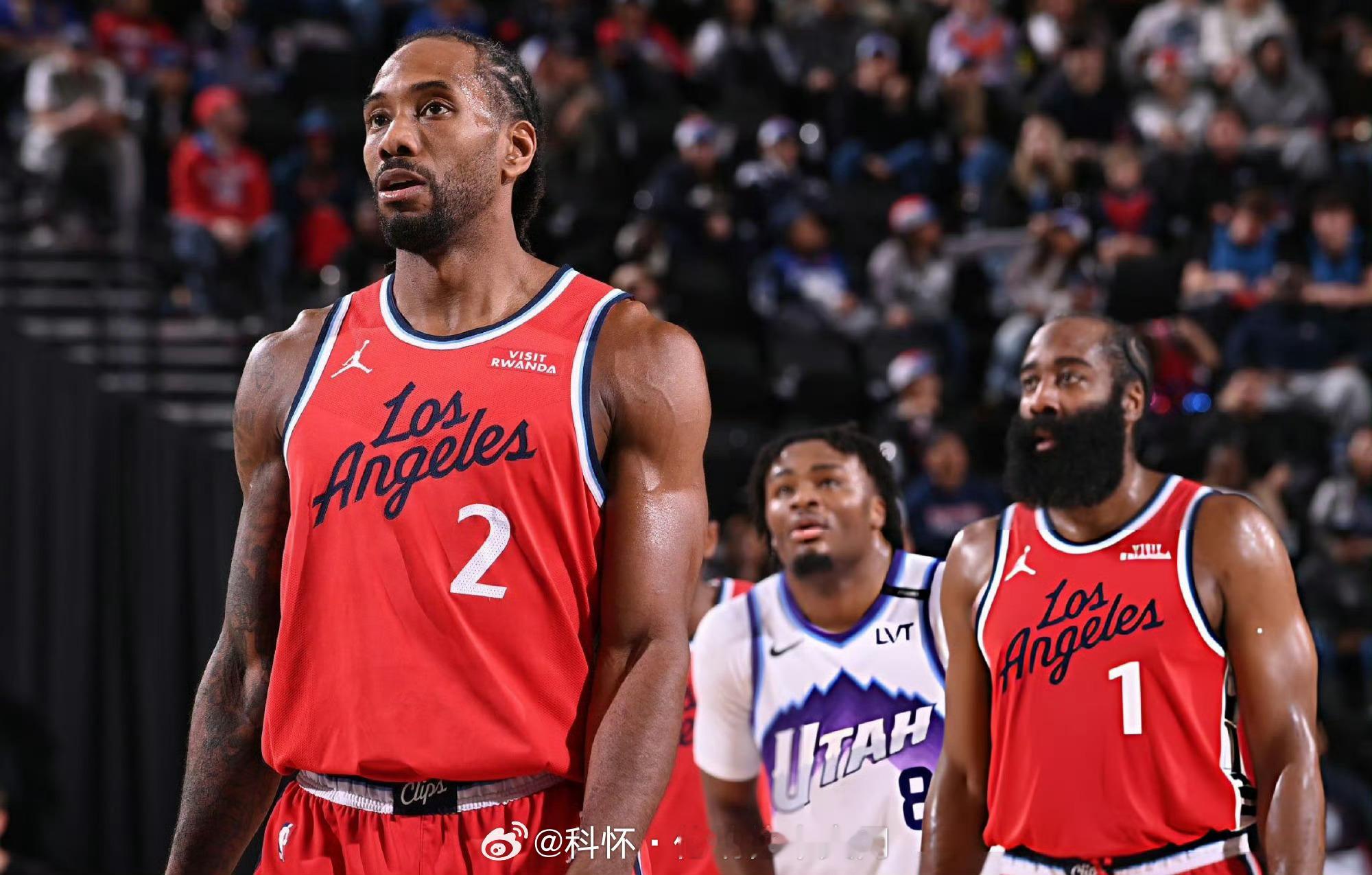 小莫里斯：“现在快船太依赖伦纳德了，关键时刻需要他站出来得分，而且球队现在必须赢