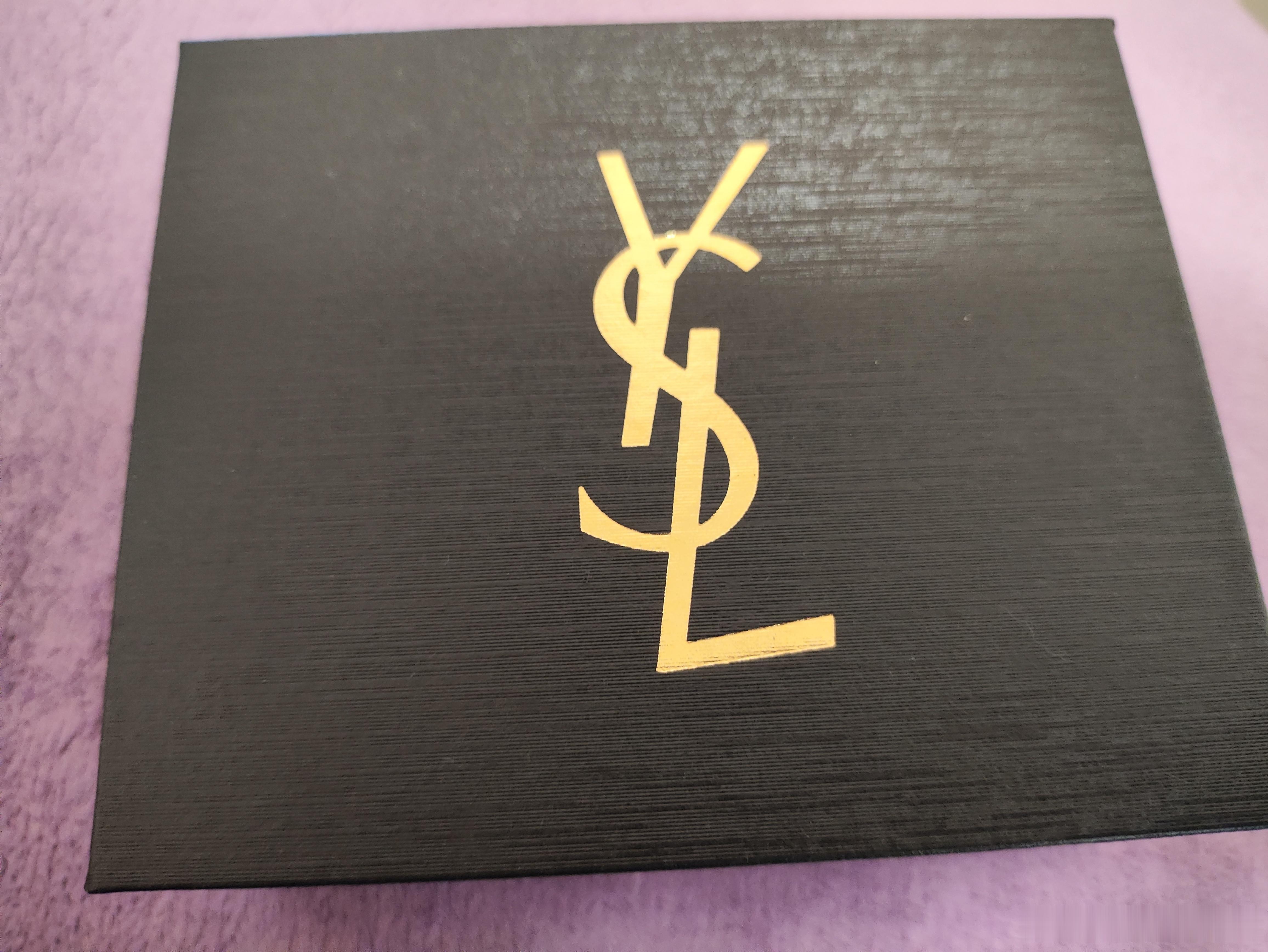 小情人送的礼物……这颜色…… 