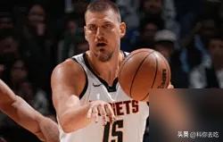 好家伙！一场球俩超级三双，这是神仙打架还是提前把全明星赛搬过来了？
约老师17