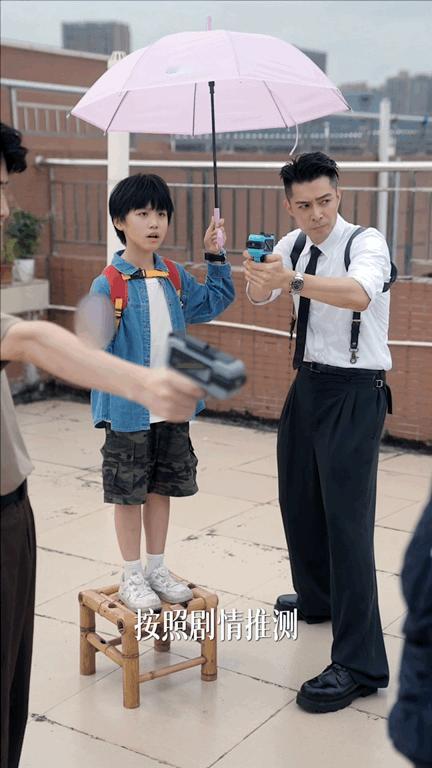 第一次看到这么抽象的港剧终于看到一个视频总结所有的港剧定律了，感觉仔细研读一下，