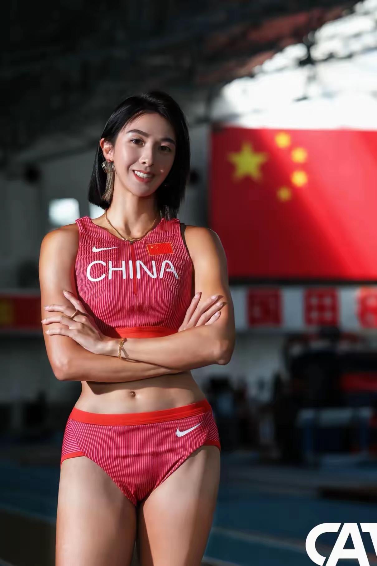 我感觉这个女人真的很漂亮
你觉得呢，身材还好
林雨薇已经拿到亚运会、亚锦赛、全运