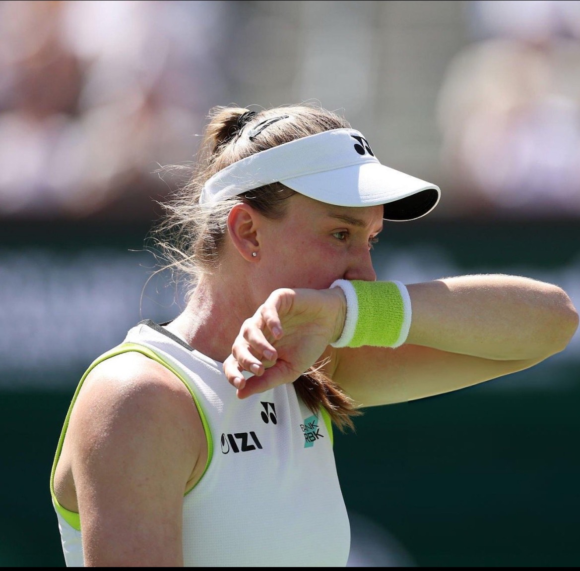 网球talking大会 莱巴金娜 2-6 6-3 6-4 逆转佩古拉，第13次晋