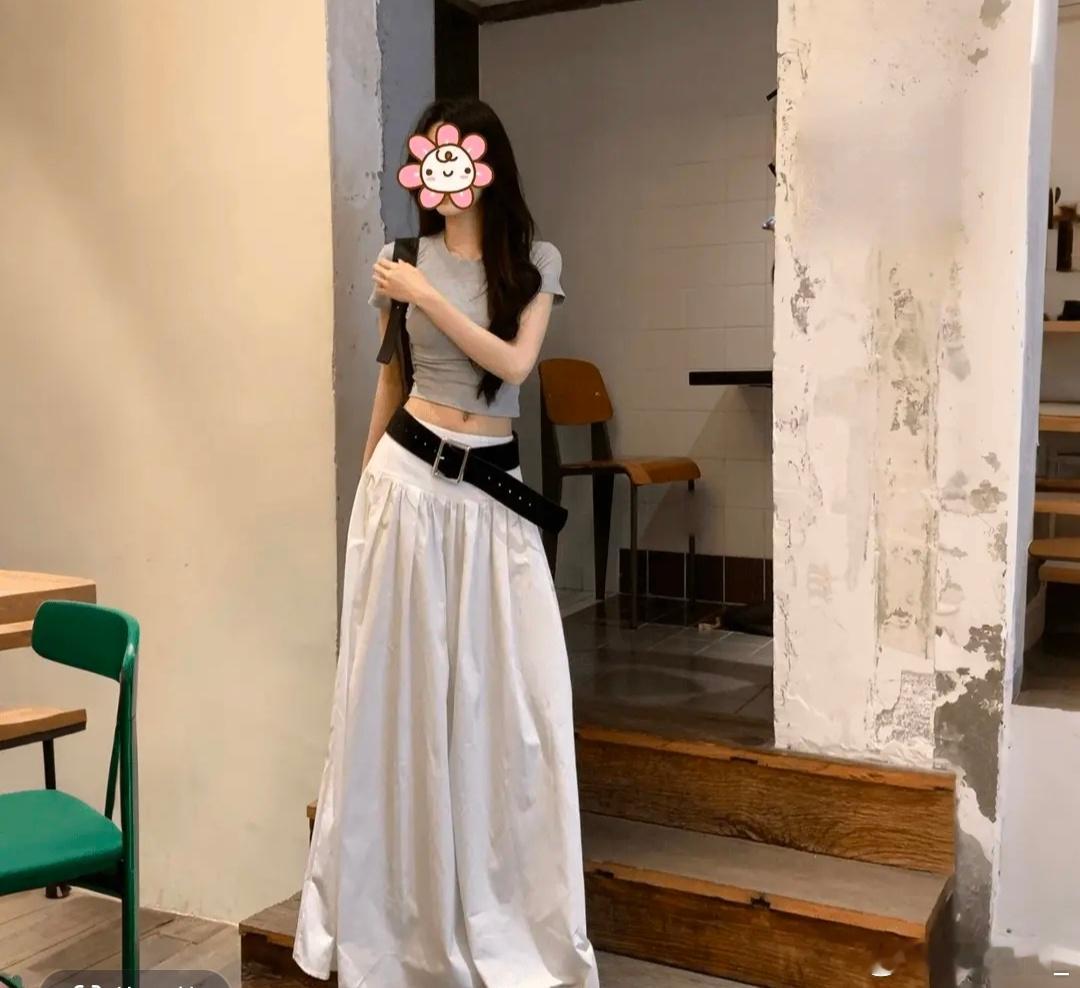 买了一套裙子感觉会很好看
