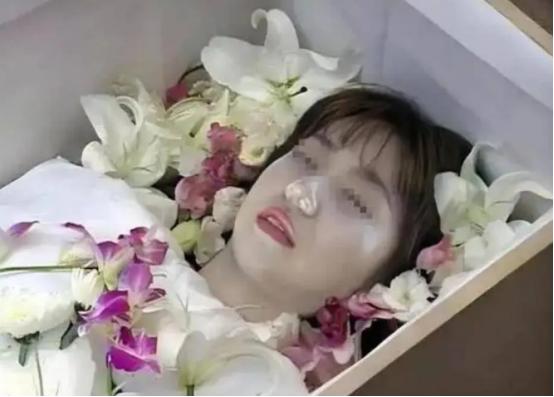 太揪心了！上海殡仪馆一具遗体竟被冷藏了整整18年！当时，这位24岁的年轻女孩被父
