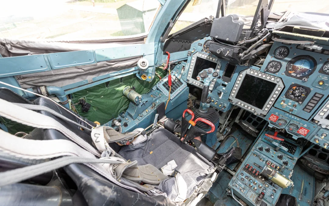 苏34鸭嘴兽战斗轰炸机座舱