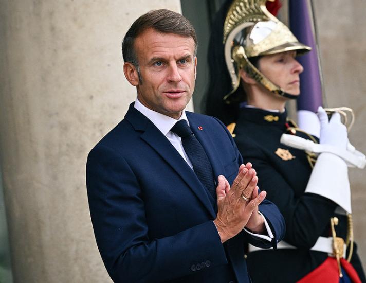 时隔两年半，马克龙再次访华，中方的态度已经不同了。

法国这些年靠中国市场赚了不