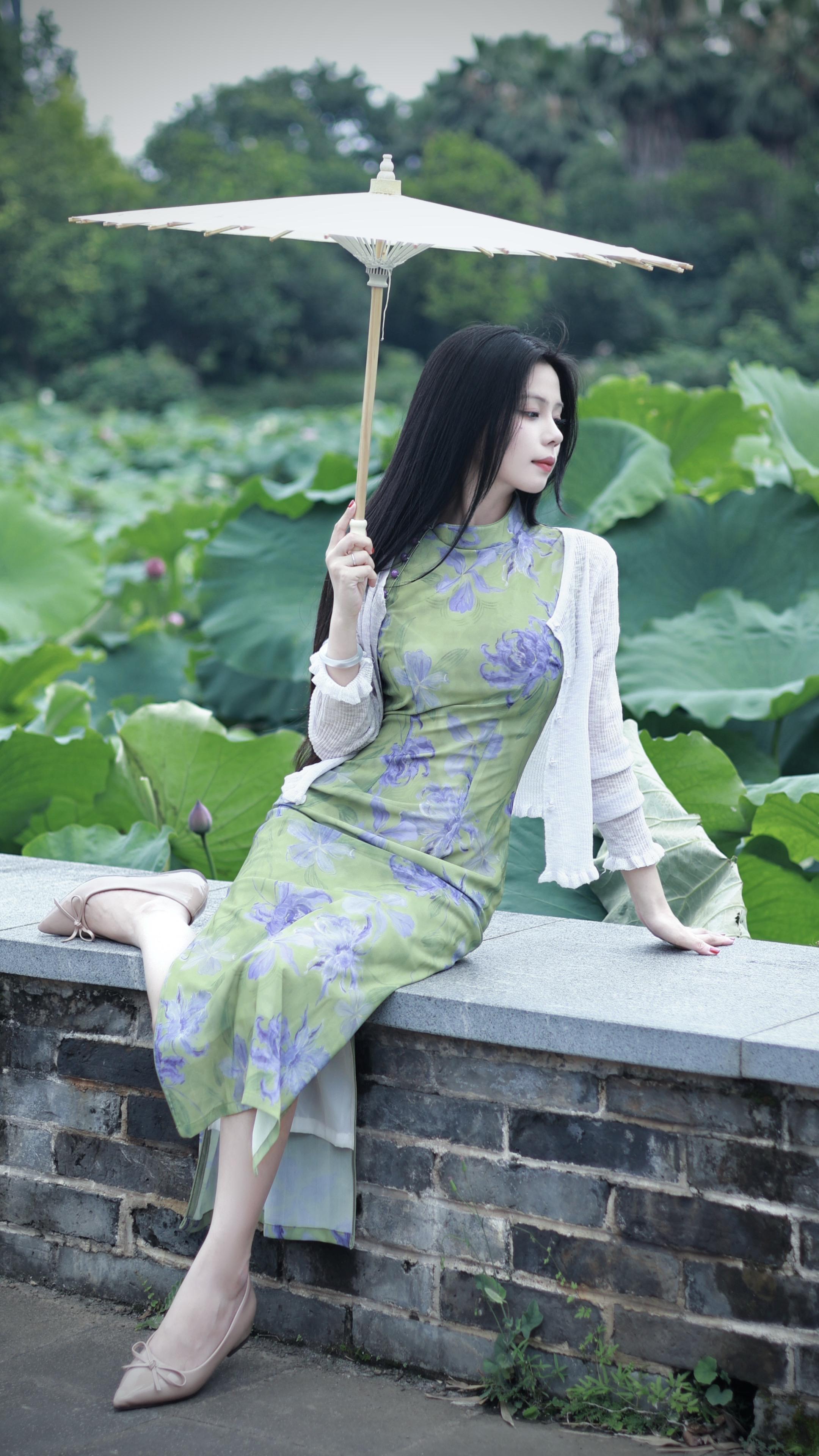 拂袖人呐还昏睡。
