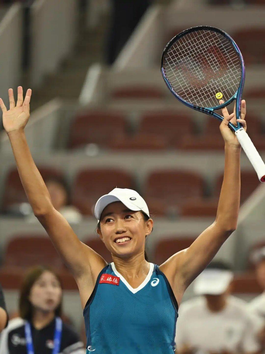 恭喜🎉张帅晋级ITF横滨W50决赛🔥张帅🇨🇳以6-4/6-3淘汰科洛金斯