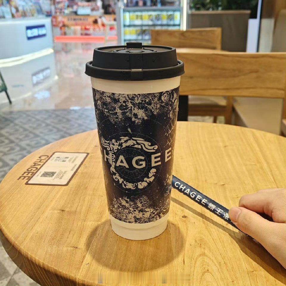 上海禁毒回应霸王茶姬咖啡因争议咖啡因感觉还好吧毕竟我经常喝霸王茶姬呢也没出现过啥