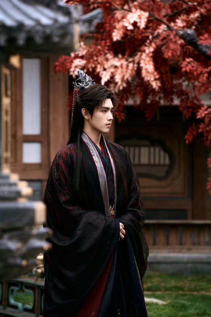 阿瑟从将夜到献鱼 阿瑟演得真好！《将夜》是桀骜少年，《献鱼》成疯批师祖，眼神全是