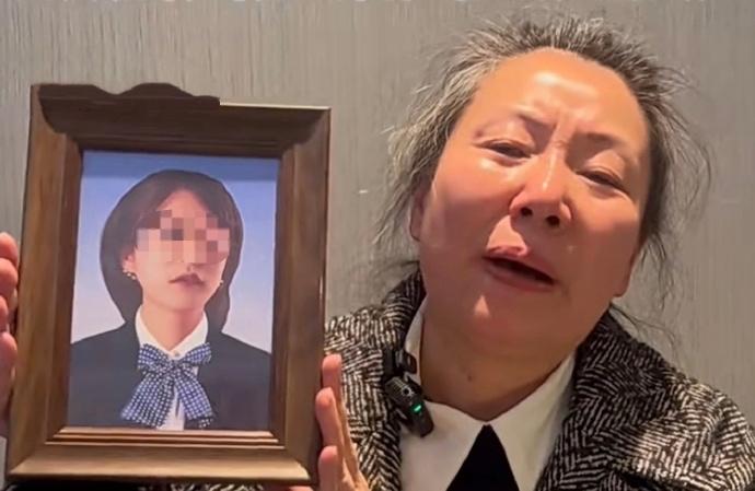 王女士这辈子最大的心愿，就是等着27岁的女儿王某雅结婚生子，她好安安心心当外婆，