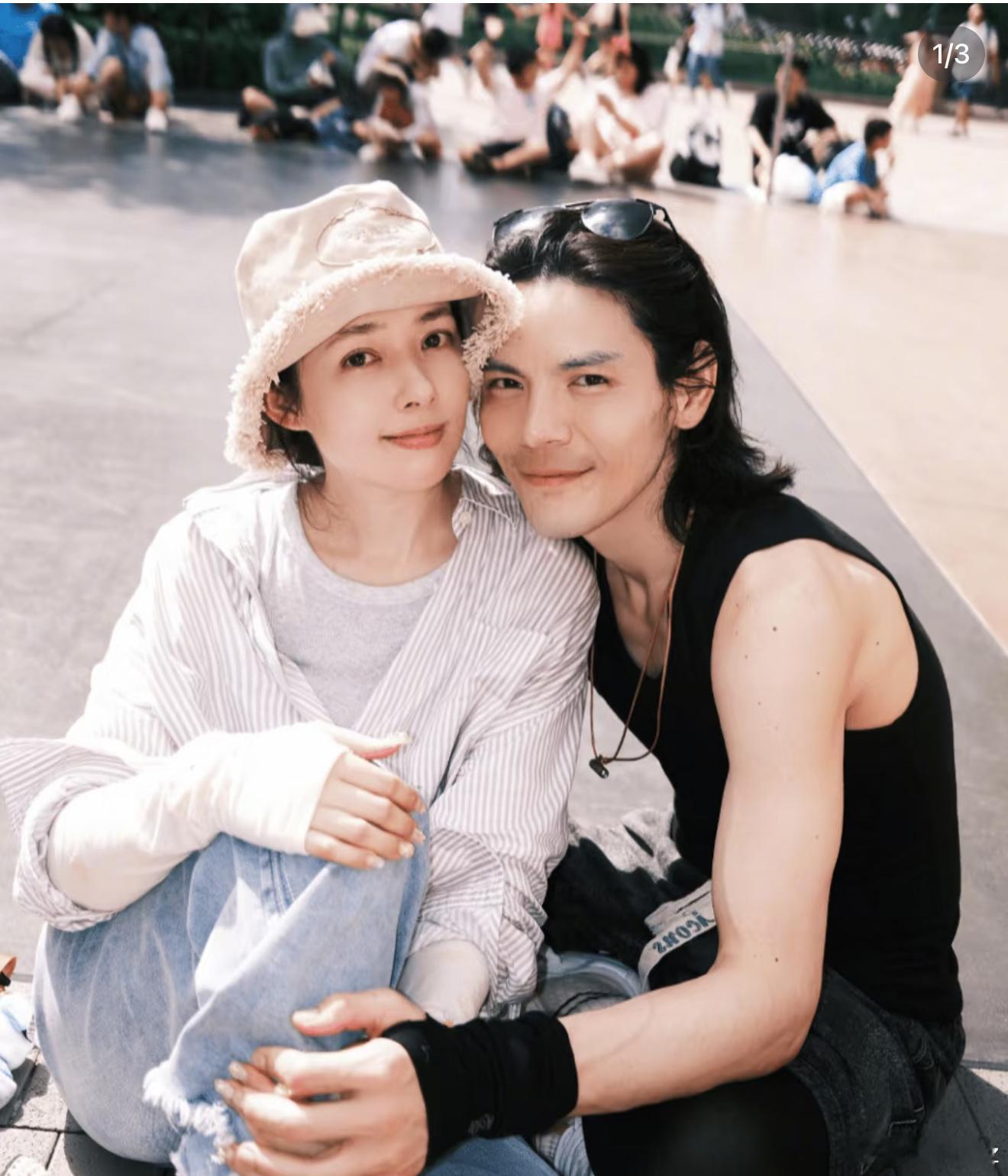 向佐回应郭碧婷嫁给了向太言论自从结婚后，因向太夫妇忙碌，向佐发展事业，郭碧婷常住
