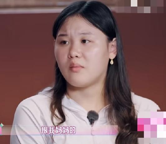 张家齐：我小时候有很长一段时间是恨我妈妈的，因为她帮不到我忙，而且是站在我对立面