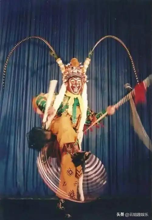 南猴王传人陨落，84岁小七龄童离世，绍剧艺术痛失瑰宝。
9月13日，著名演员六小