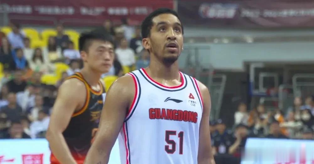 广东宏远小外援沃特斯，CBA第一恶汉，实至名归！不会有人还有意见吧？
来CBA才
