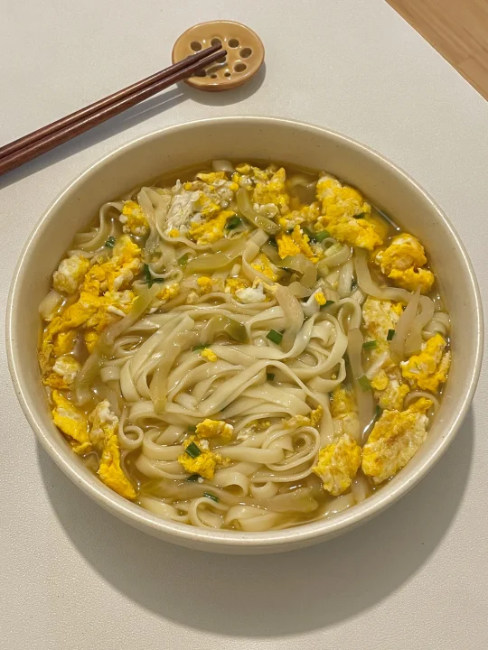 一人食🍜好吃的榨菜鸡蛋面