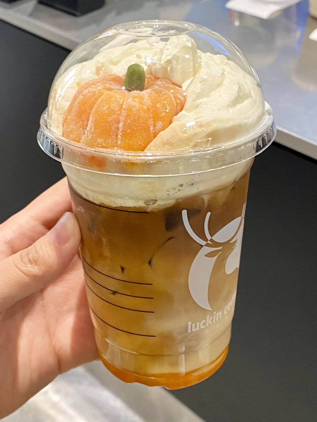 瑞幸研发又出绝招了…燕麦拿铁新品好喝麻了！