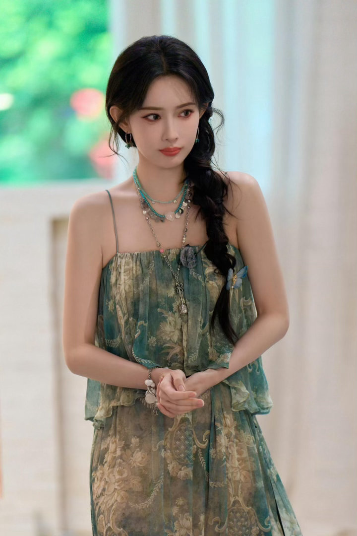 孟子义曾舜晞录制我们的宿舍孟子义带着花录我们的宿舍孟子义 偶然刷到现场视频，孟子