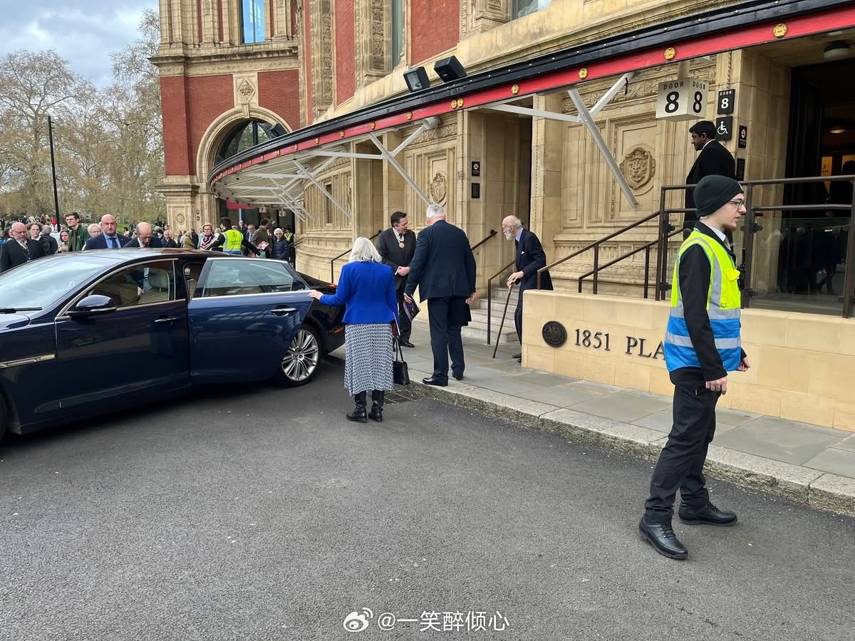 英国王室  2026年4月3日，正值耶稣受难日，肯特公爵爱德华王子和他的弟弟肯特